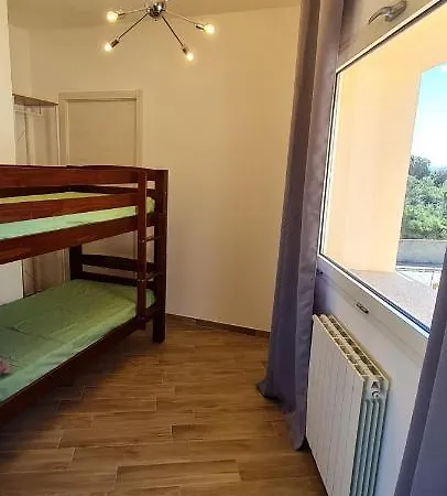 Deluxe Which Wonderful View