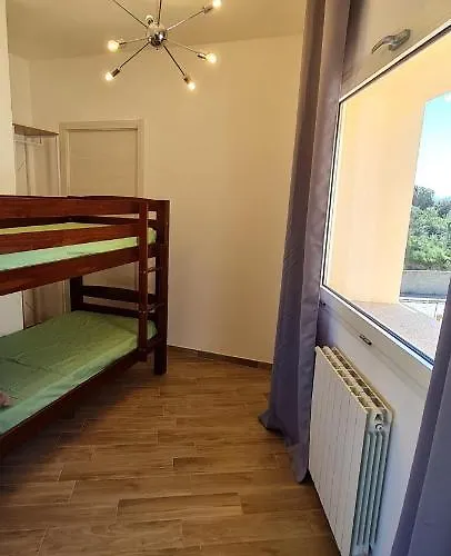 Deluxe Which Wonderful View