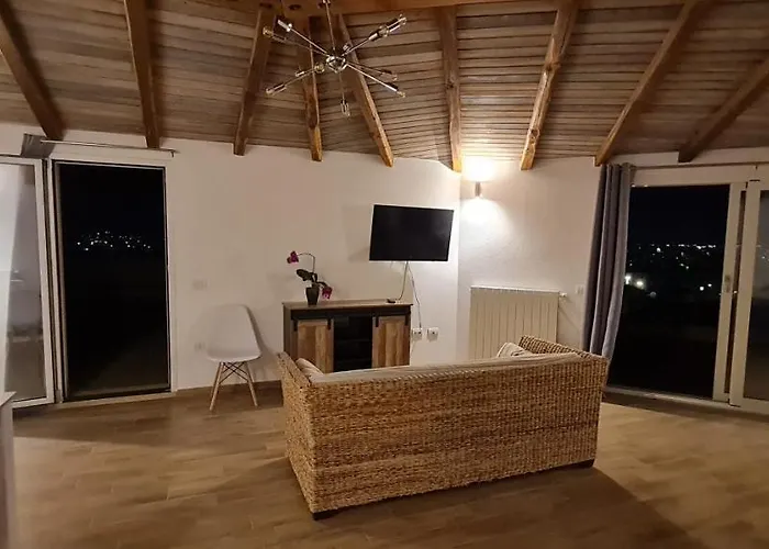 Deluxe Which Wonderful View Hébergement de vacances *